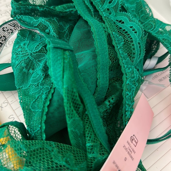 Victoria’s Secret Green Teddy NWT size small - Picture 2 of 2